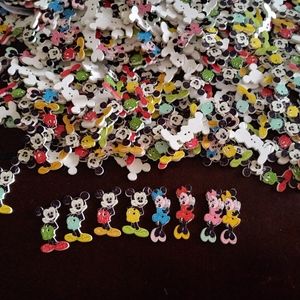 100pcs Mickey wooden button all new